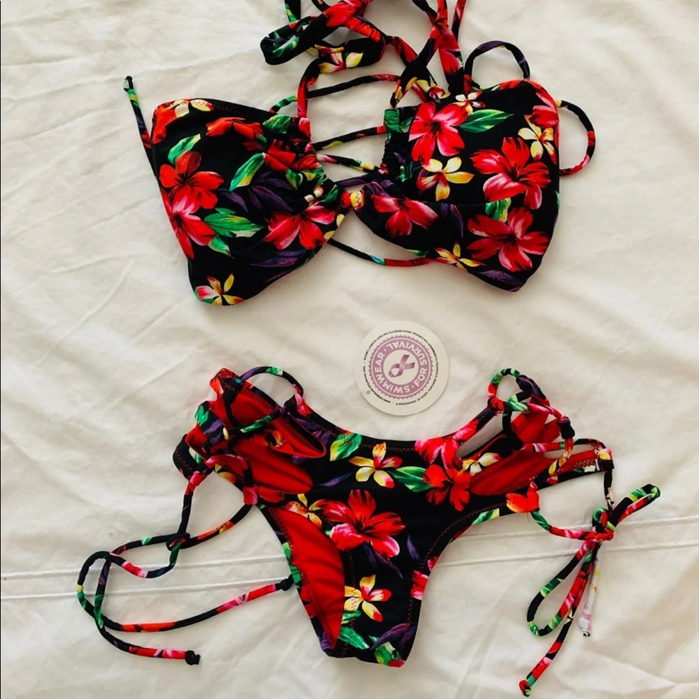 Forever Young Swimwear Santa Cruz bikini